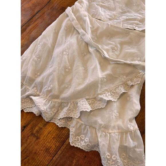 Sz 6 - Reformation Ivory Ives Dress - Picture 3 of 9
